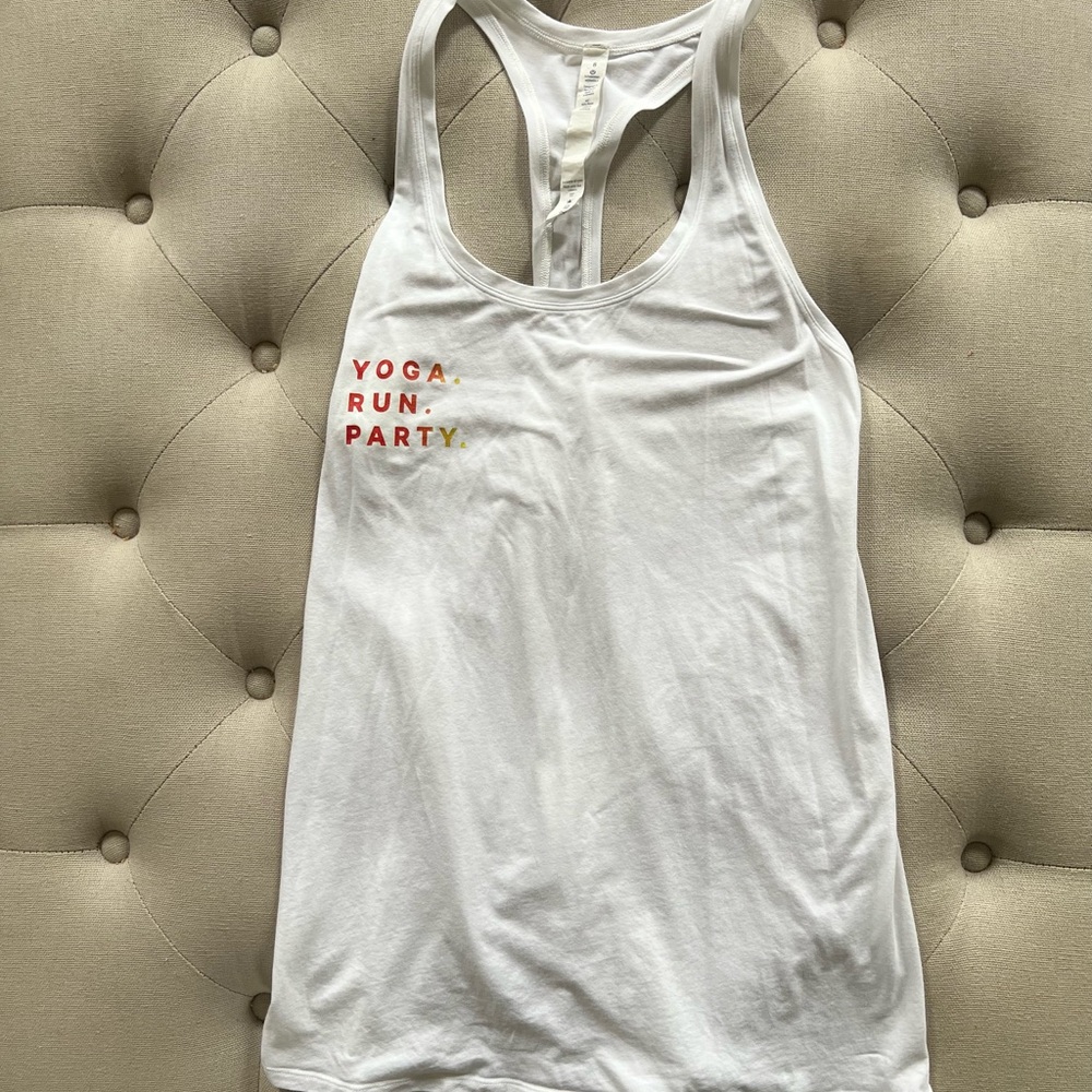 Lululemon rare Seawheeze love tank size 8